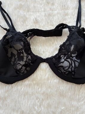 Victoria's Secret Black Lace Underwire Bra